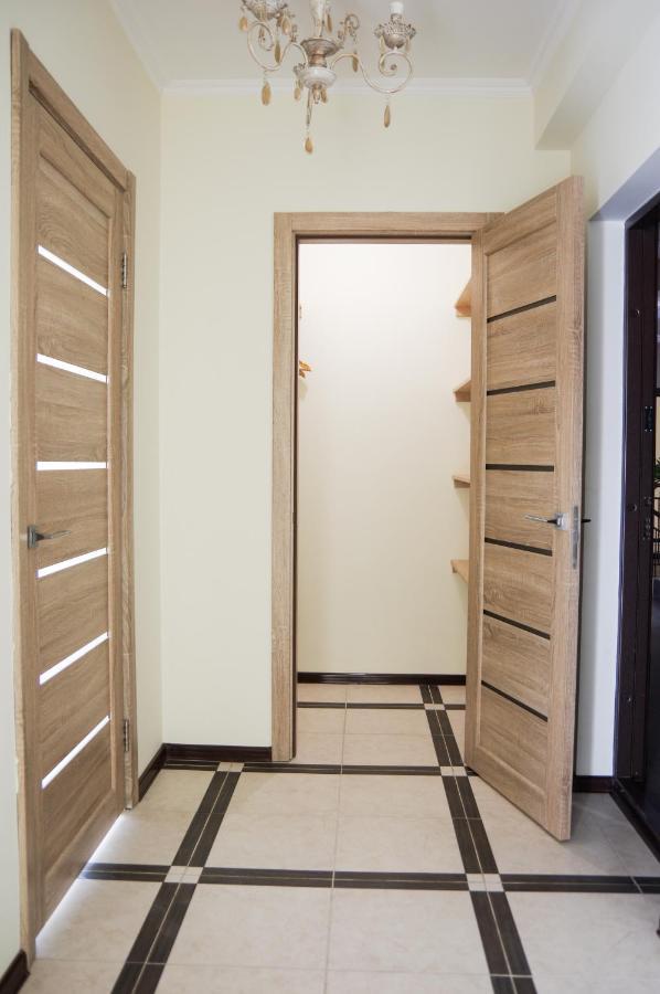 Chiernomorskie Apartamenty オデッサ エクステリア 写真