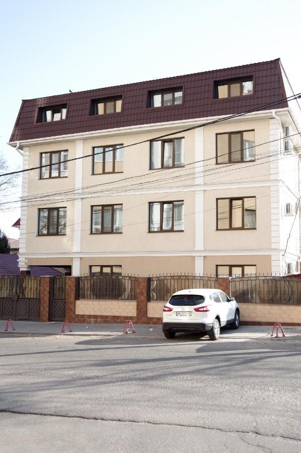 Chiernomorskie Apartamenty オデッサ エクステリア 写真